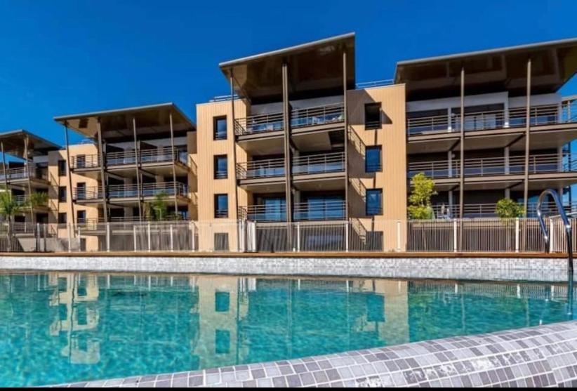 Superbe appartement, piscine, vue mer et montagnes Antibes Eksteriør billede